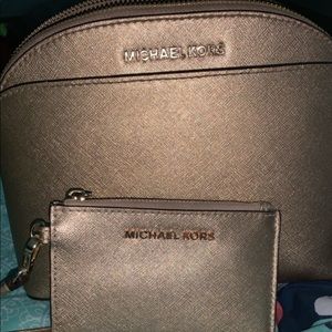 Micheal kors purse and wallet